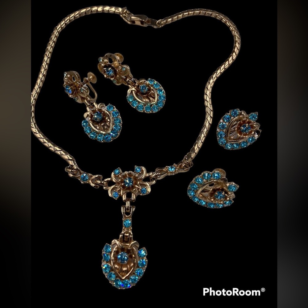 Vintage Barclay Aqua Rhinestone Necklace with Two Pairs of Earrings